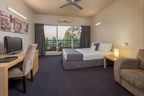 Camelot Motel And Licenced Restaurant - Accommodation in Bendigo