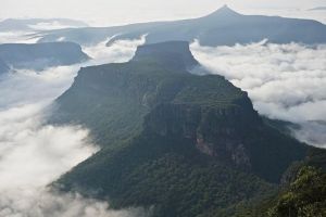 Hiking The Castle in the spectacular Budawang Mountain Range - Accommodation in Bendigo